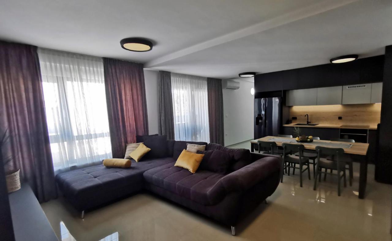 באניולה Black Pearl - Luxury Seaside App With Pool & Bbq, Istra מראה חיצוני תמונה